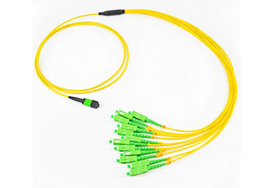 Longitud modificada para requisitos particulares interfaz de APC del cordón de remiendo de la fibra óptica del desbloqueo MPO del SM